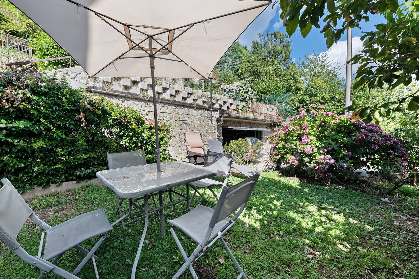 Casa Vacaciones 'Vendrogno' con Vista a la Montaña, Jardín Privado y Wi-Fi in Vendrogno, Municipio de Vendrogno