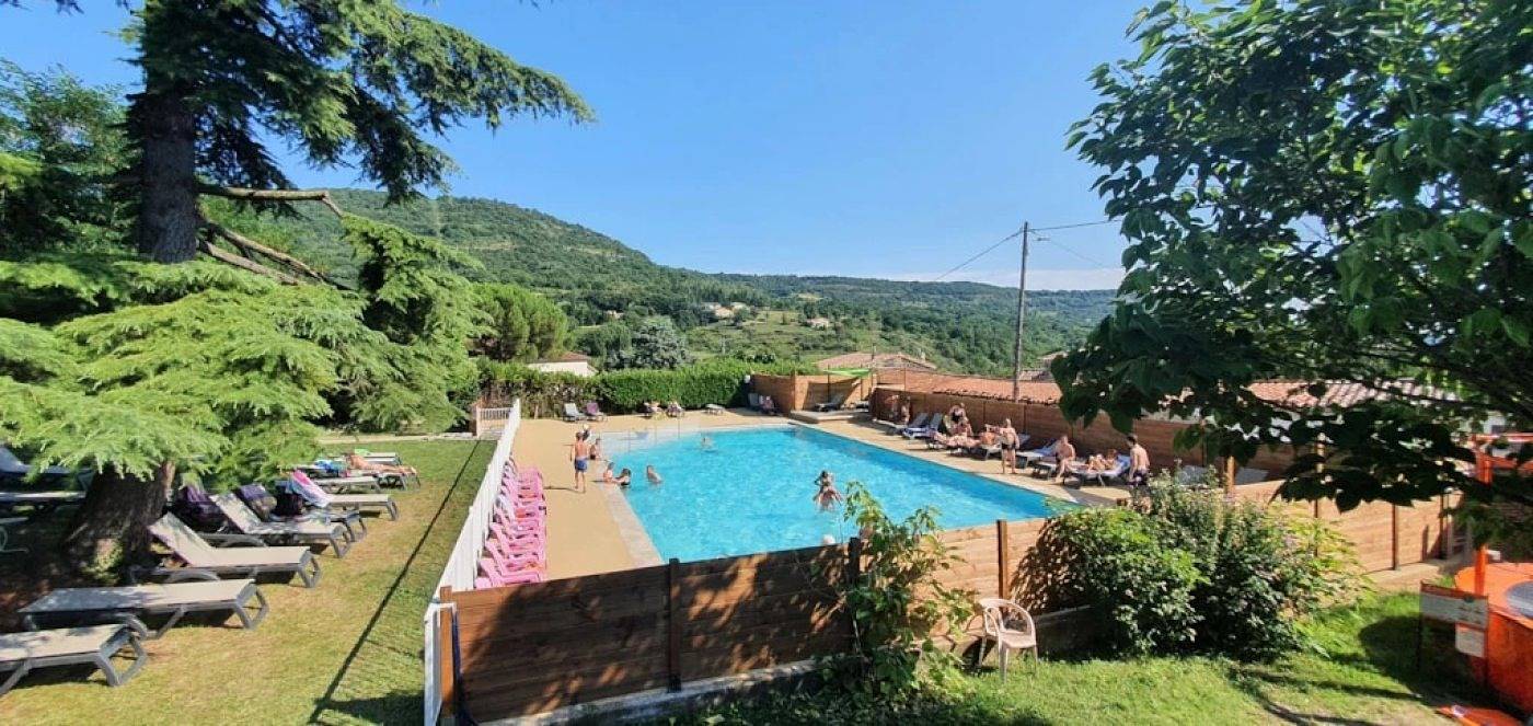 Zecamping 3 étoiles pataugeoire club enfant chalet clim 5 pers in Darbres, Ardèche