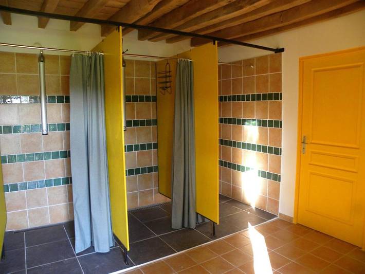 Maison d’hôte pour 8 personnes, avec jardin ainsi que vue et terrasse dans Allier - 3