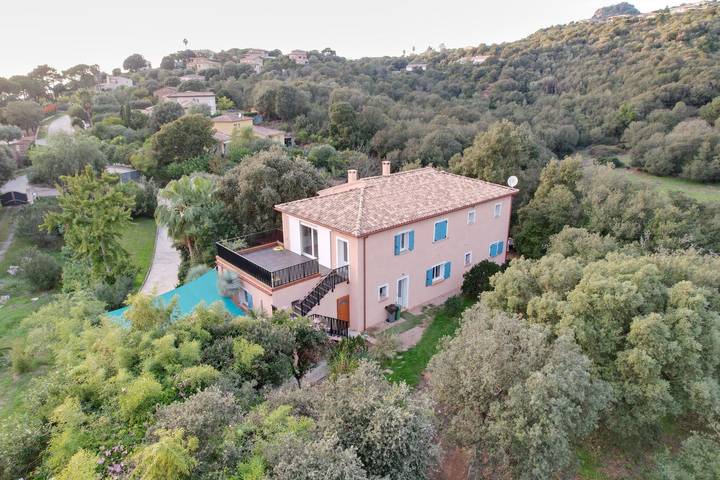 Ferienwohnung für 2 Personen, mit Pool und Garten auf Korsika - 2