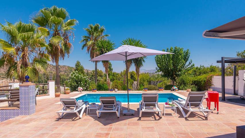 Finca für 6 Personen, mit Balkon/Terrasse und Whirlpool sowie Pool in Coín - 2