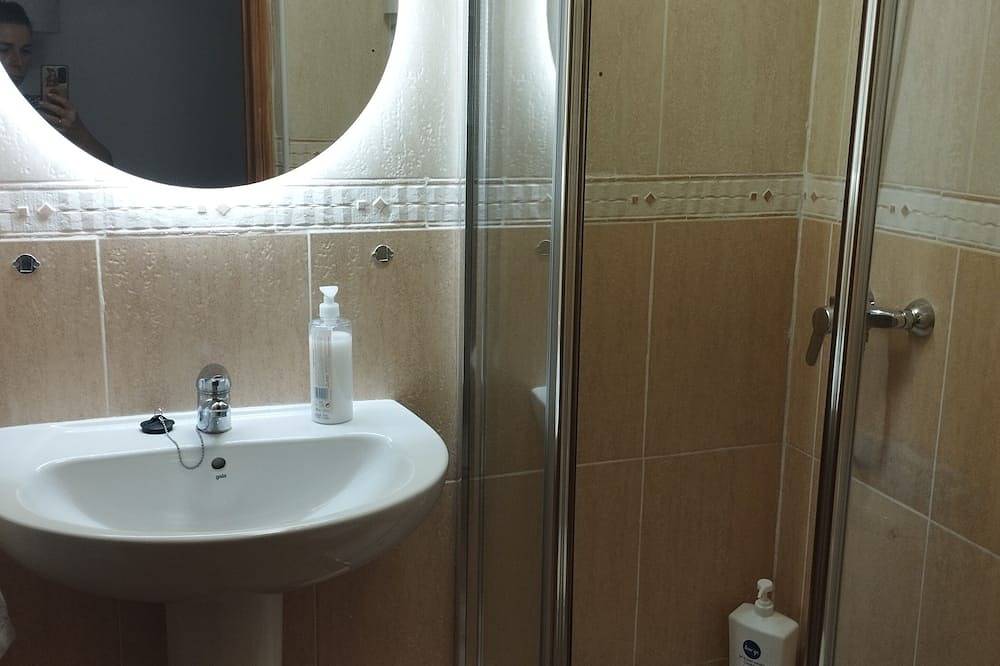 Entire apartment, Pleasant apartment with Ac in Sege in Yeste, Albacete Province