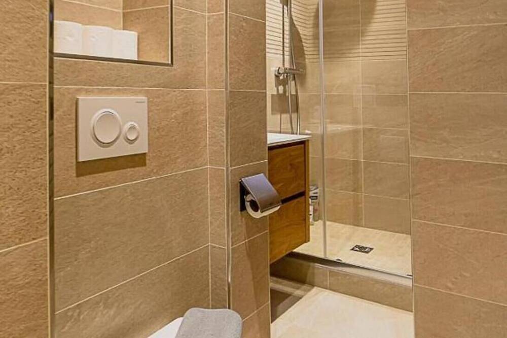 Entire apartment, The Square, Paris-Asnières - 10 min from Galeries Lafayette in Asnières-sur-Seine, Hauts-de-Seine