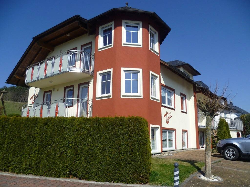 Ganze Wohnung, Ferienwohnung Typ 1" mit Bergblick, gemeinsamer Terrasse und Wlan in Schwalefeld, Willingen