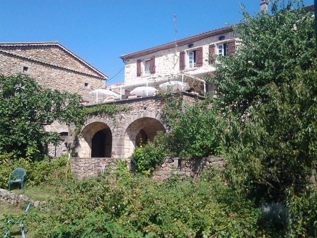 Gîte pour 11 personnes, avec terrasse et jardin