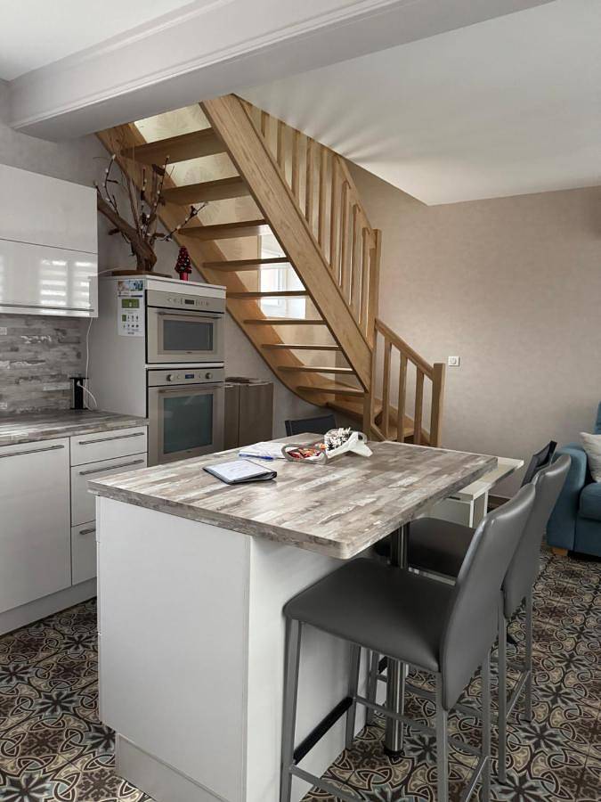 Gîte pour 6 personnes, avec jardin et piscine à Lestrem