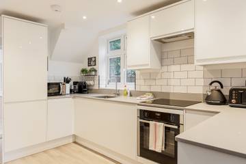 Apartment for 6 People in Bournemouth, South West England, Photo 4