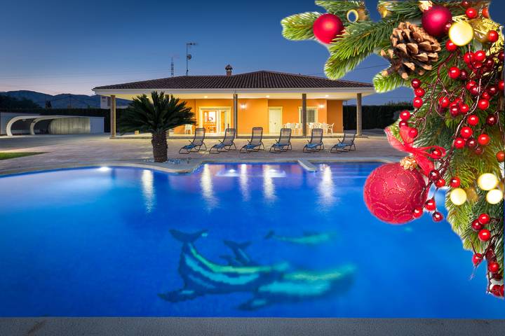 Casa rural para 8 personas, con jardín, Familias con niños en Crevillente