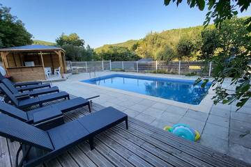 Gîte pour 8 personnes, avec jardin à Saint-Sébastien-d'Aigrefeuille