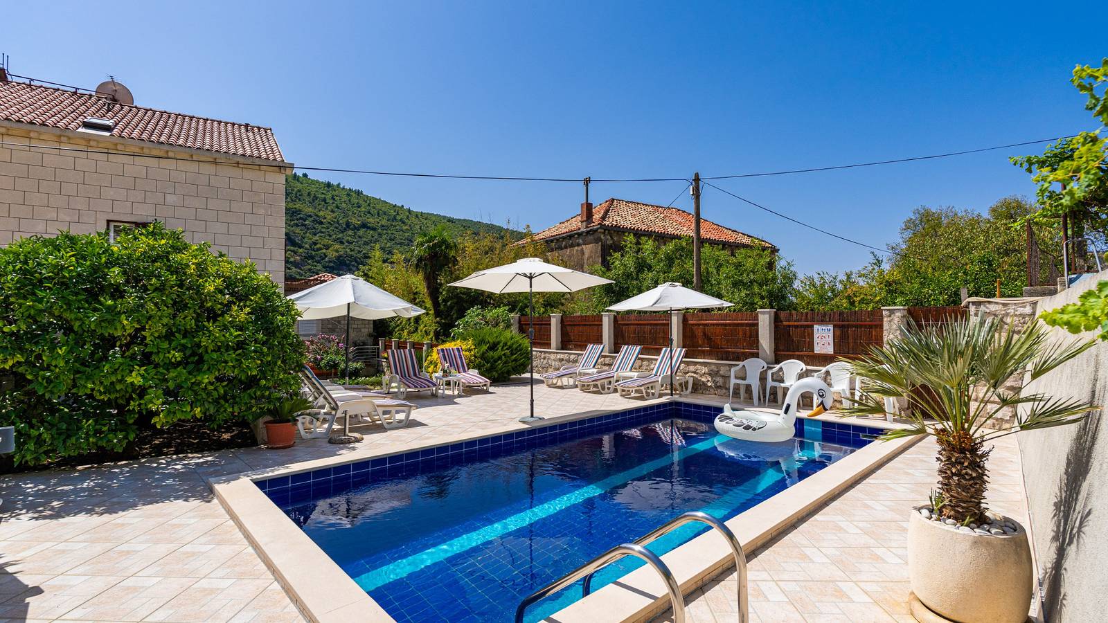 Villa Dadic by Villas Guide in Mokosica, Dubrovnik-Neretva