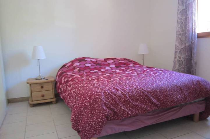 Location de vacances pour 6 personnes, avec jardin, animaux acceptés à Le Rove - 2