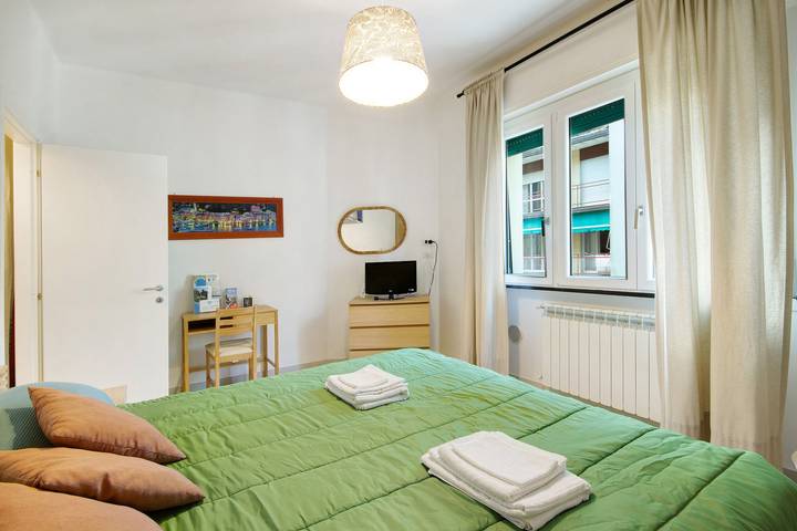Entire apartment, Apartment 'Sunrise' near the sea with Wi-Fi in Santa Margherita, Santa Margherita Ligure