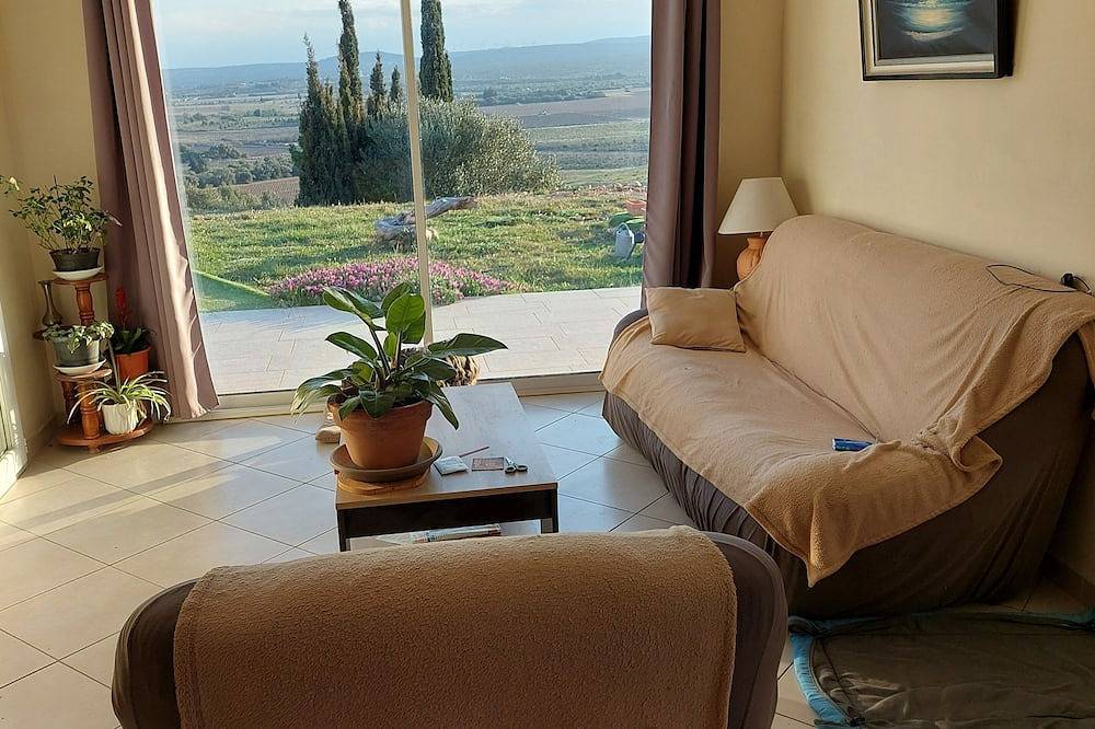 Maison Sans vie a vie vue sur les Corbières 5 km de la mer 75 de L'espagne in La Palme, Côte d'Améthyste