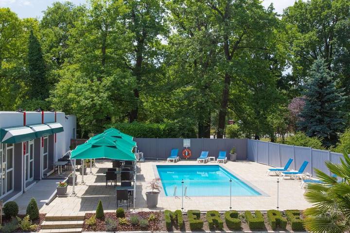 Hôtel pour 2 personnes, avec piscine ainsi que vue et jardin, animaux acceptés à Ostwald