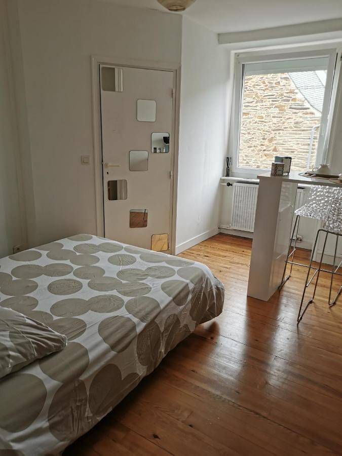 Gîte pour 2 personnes, avec terrasse, adapté aux familles à Plestin-les-Grèves - 2