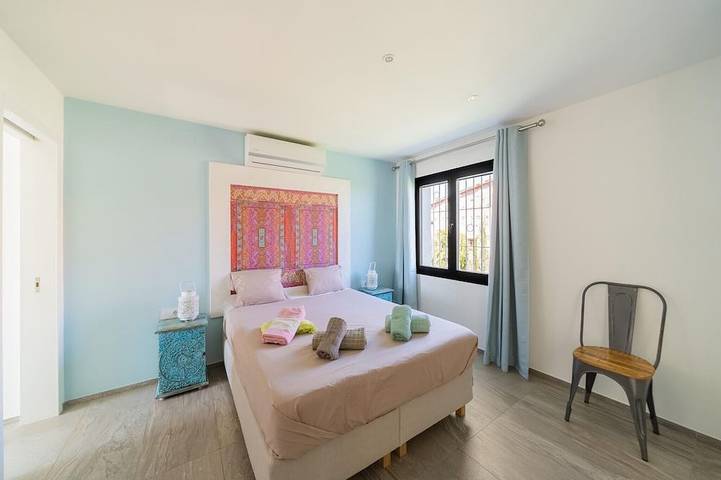 Villa pour 12 personnes, avec jardin ainsi que terrasse et piscine à El Campello - 4