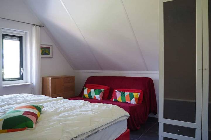 Detached house with fully fenced garden and lots of privacy in Ĳsselmeer