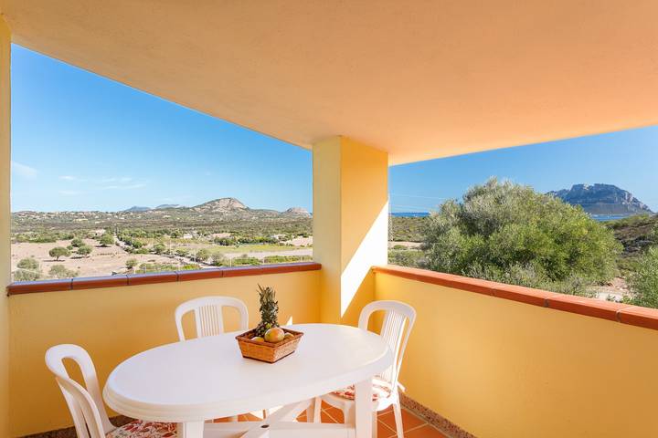 Gîte pour 6 personnes, avec balcon et jardin dans Loiri Porto San Paolo - 3