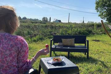 Gîte pour 3 personnes, avec jardin à Cléder