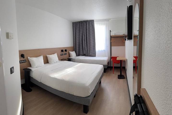Hôtel pour 3 personnes, avec terrasse et jardin, animaux acceptés à Yutz