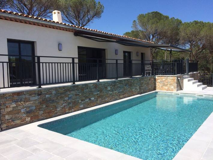 Location de vacances pour 8 personnes, avec Terrasse ainsi que Jardin et Piscine à Vidauban - 3