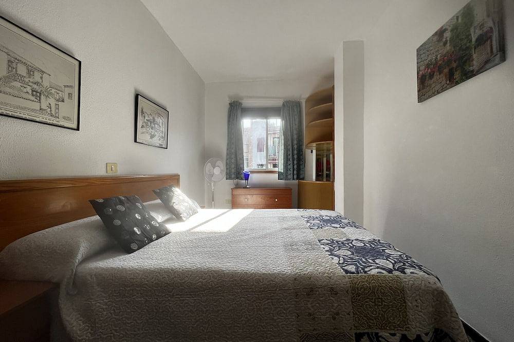 Entire apartment, Lightbooking Lola Beach playa de Arguineguin in Arguineguin, Mogán