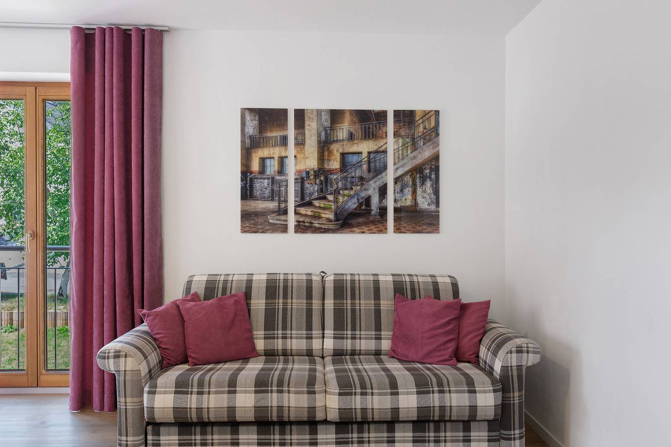 Ganze Wohnung, Apartment 'Bergblick' mit Bergblick, Balkon und Wlan in Radolfzell am Bodensee, Landkreis Konstanz