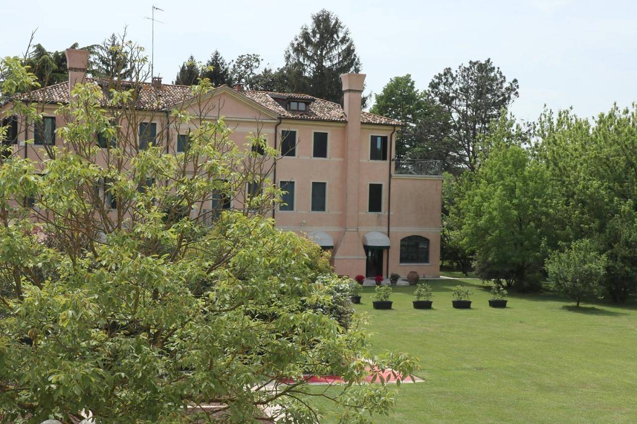 Double Room with Private Bathroom in Treviso, Treviso Provinz