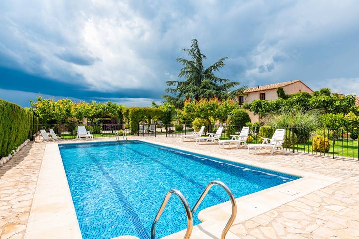 Chalet para 11 personas, con jardín y balcón, Familias con niños en Provincia de Castellón - 2