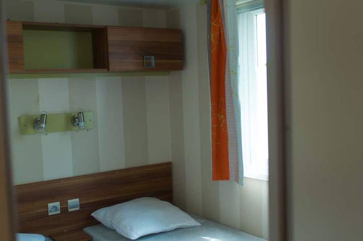 Location de vacances pour 6 personnes, avec jardin ainsi que piscine et terrasse à Vic-la-Gardiole - 2