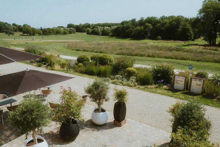 Hôtel pour 4 personnes, avec piscine et sauna ainsi que jardin et vue, animaux acceptés à Chassy - 2