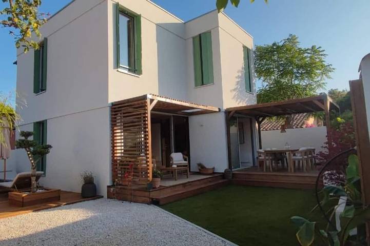 Villa für 6 Personen, mit Garten und Terrasse - 1