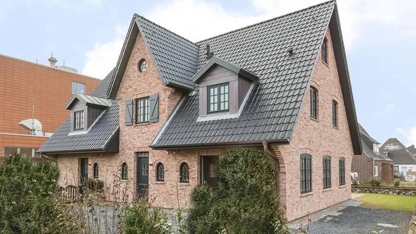 Ferienhaus für 4 Personen, mit Garten und Sauna sowie Terrasse in Westerland