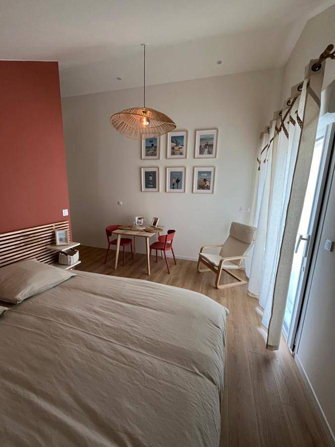 Maison d’hôte, avec Terrasse et Piscine à Ouistreham - 4