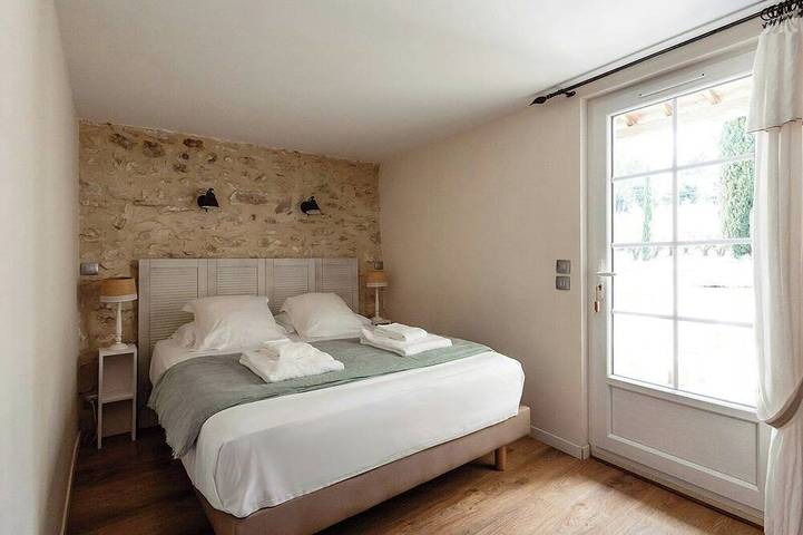 Location de vacances pour 4 personnes, avec piscine et jardin à Mas-Blanc-des-Alpilles - 4