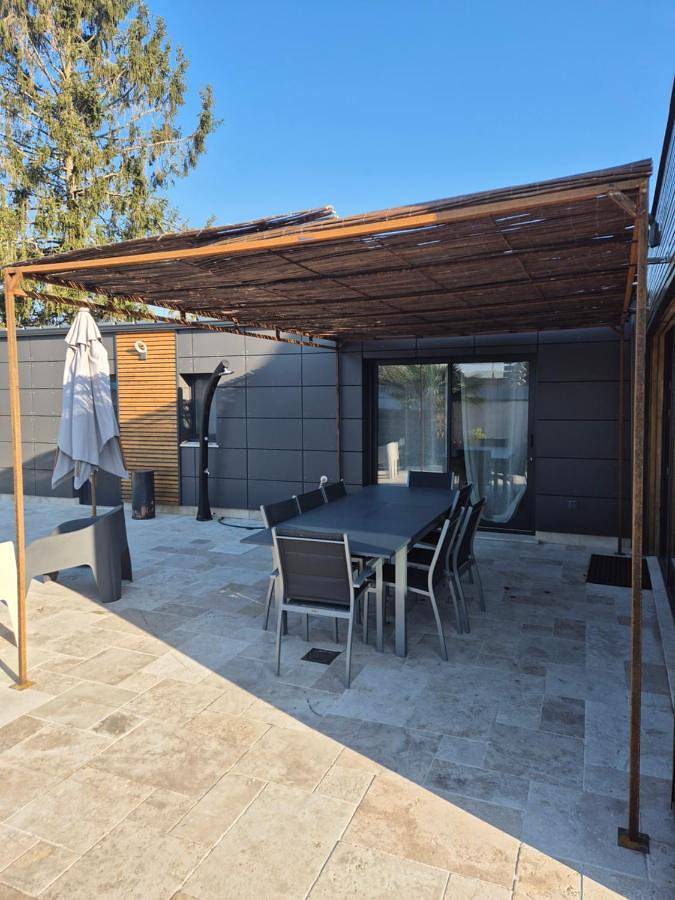 Chambre d’hôte pour 2 personnes, avec Terrasse et Jardin