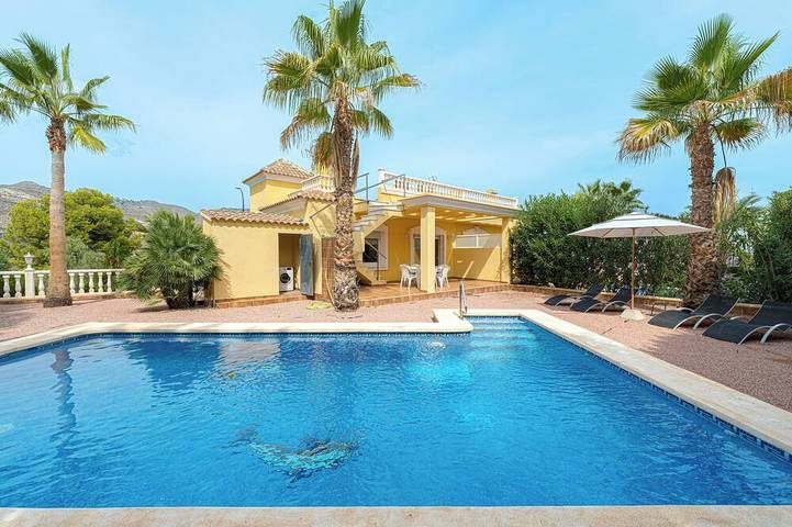 Villa per 8 persone, con terrazza e giardino nonché idromassaggio - 1