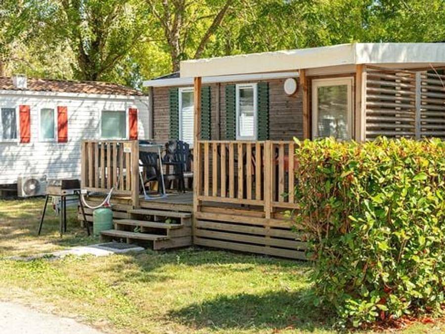 Camping maeva Escapades Le Hameau des Pins - Mobilheim 6 personen - Comfort | 3 Zi. | 6 Pers. | Erhöhte Terrasse | Clim. in La Moutone, La Crau