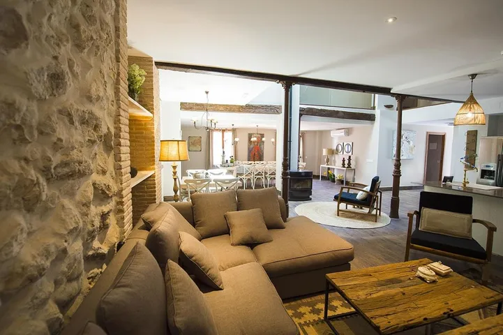 Casa de vacaciones para 29 personas, con vistas y terraza - 1
