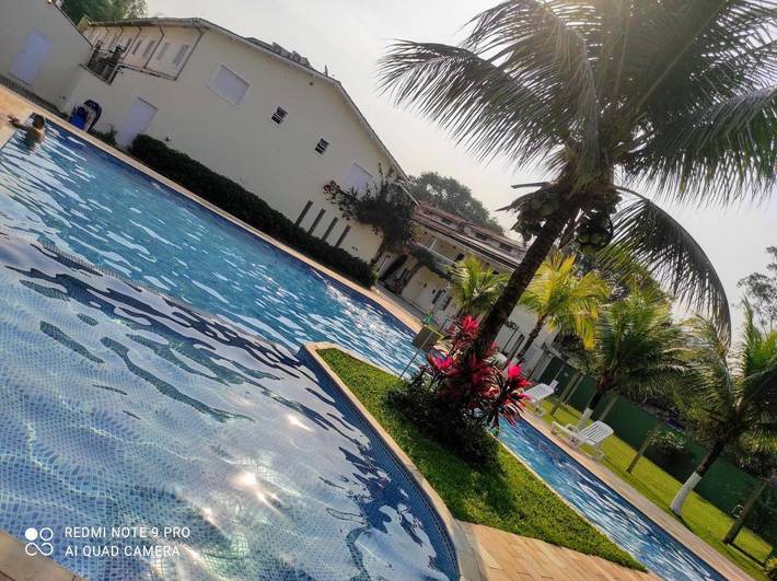 Casas e apartamentos de temporada para 10 pessoas, com jardim e piscina e ainda vista na Barra do Una