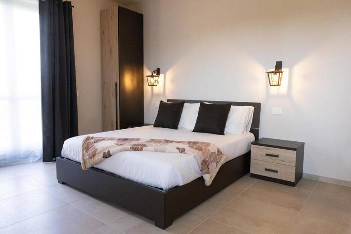 Chambre d’hôte pour 3 personnes, avec Jacuzzi et Terrasse ainsi que Jardin et Vue à Piozzo - 3