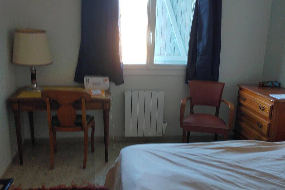 Maison 4 chambres dans village à 15 km des plages de débarquement in Saint-Hubert-des-Biards, Région de Bayeux