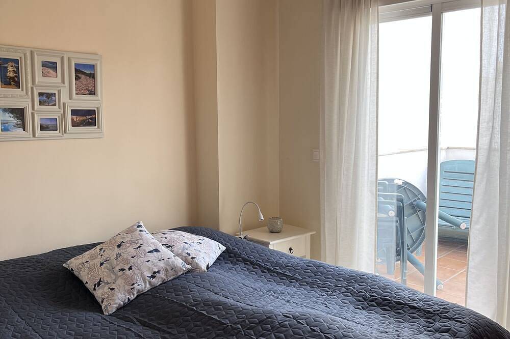 Entire apartment, 50 meters from the sea Costa del Sol in Torre del Mar, Costa del Sol
