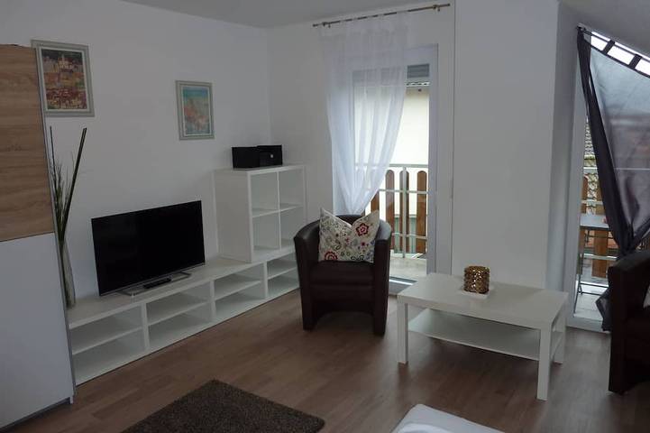 Apartamento entero, Appartement mit Balkon in Sandhausen, Llanura del Rin