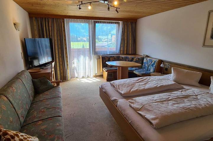 B&B für 2 Personen, mit Balkon in Tannheim (Tirol)