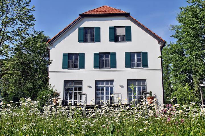 Hotel für 2 Personen, mit Seeblick und Terrasse sowie Garten, kinderfreundlich in Rimsting - 4