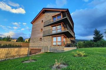 Gîte pour 6 personnes, avec vue et terrasse à Sainte-Léocadie