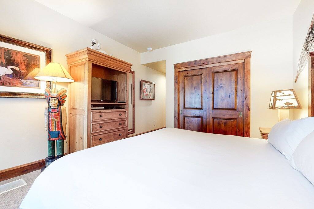 Ganze Wohnung, Quaint mountain condo w/two fireplaces, mountain views, balcony & great location in Jackson (WY), Grand Teton Nationalpark