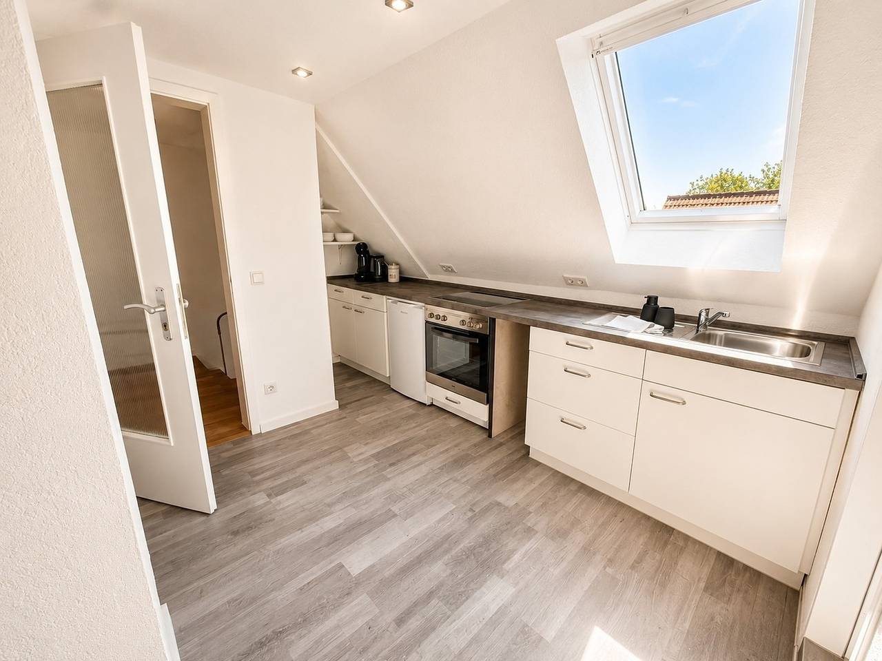Ganze Ferienwohnung, Bodensee Apartment Friedrichshafen Seewiesen Dg in Friedrichshafen, Region Bodensee-Oberschwaben