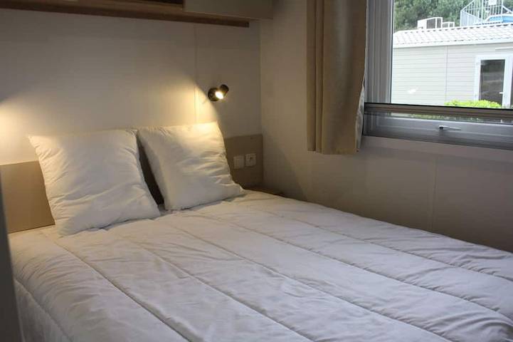 Village vacances pour 8 personnes, avec jacuzzi ainsi que terrasse et piscine en Bretagne - 3